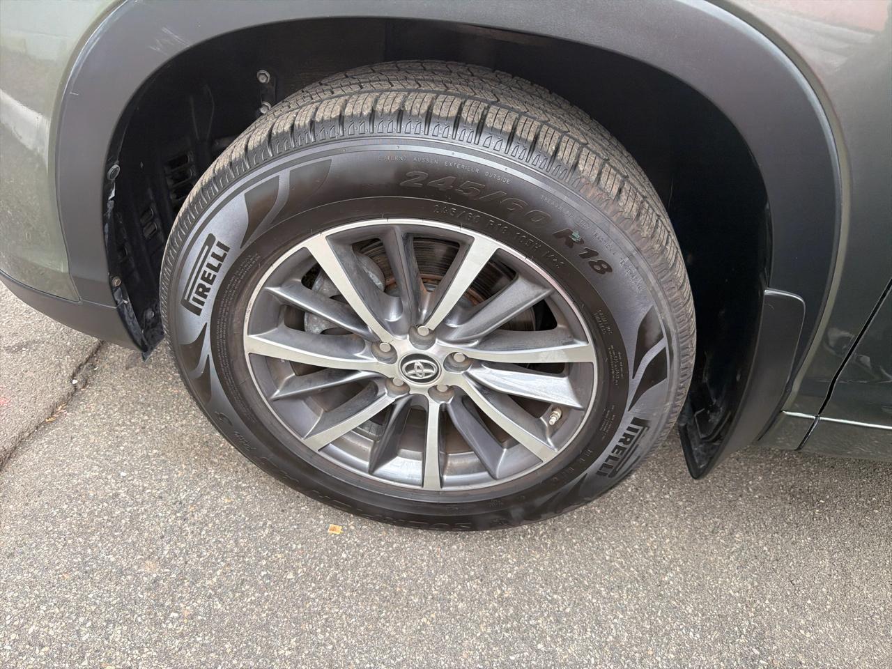 Toyota Highlander XLE V6 AWD (Natl) 2018