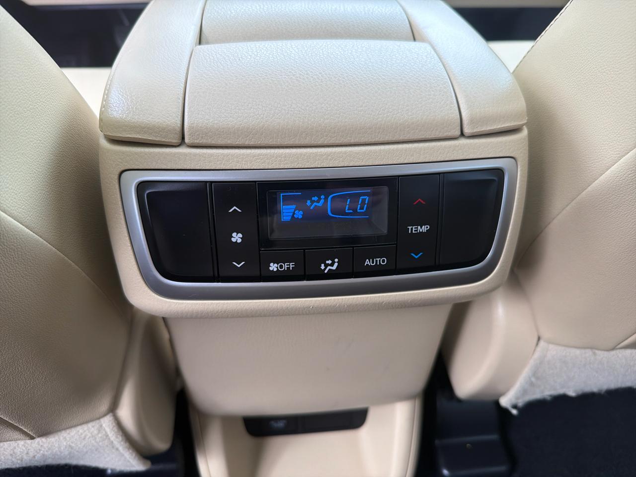 Toyota Highlander XLE V6 AWD (Natl) 2018