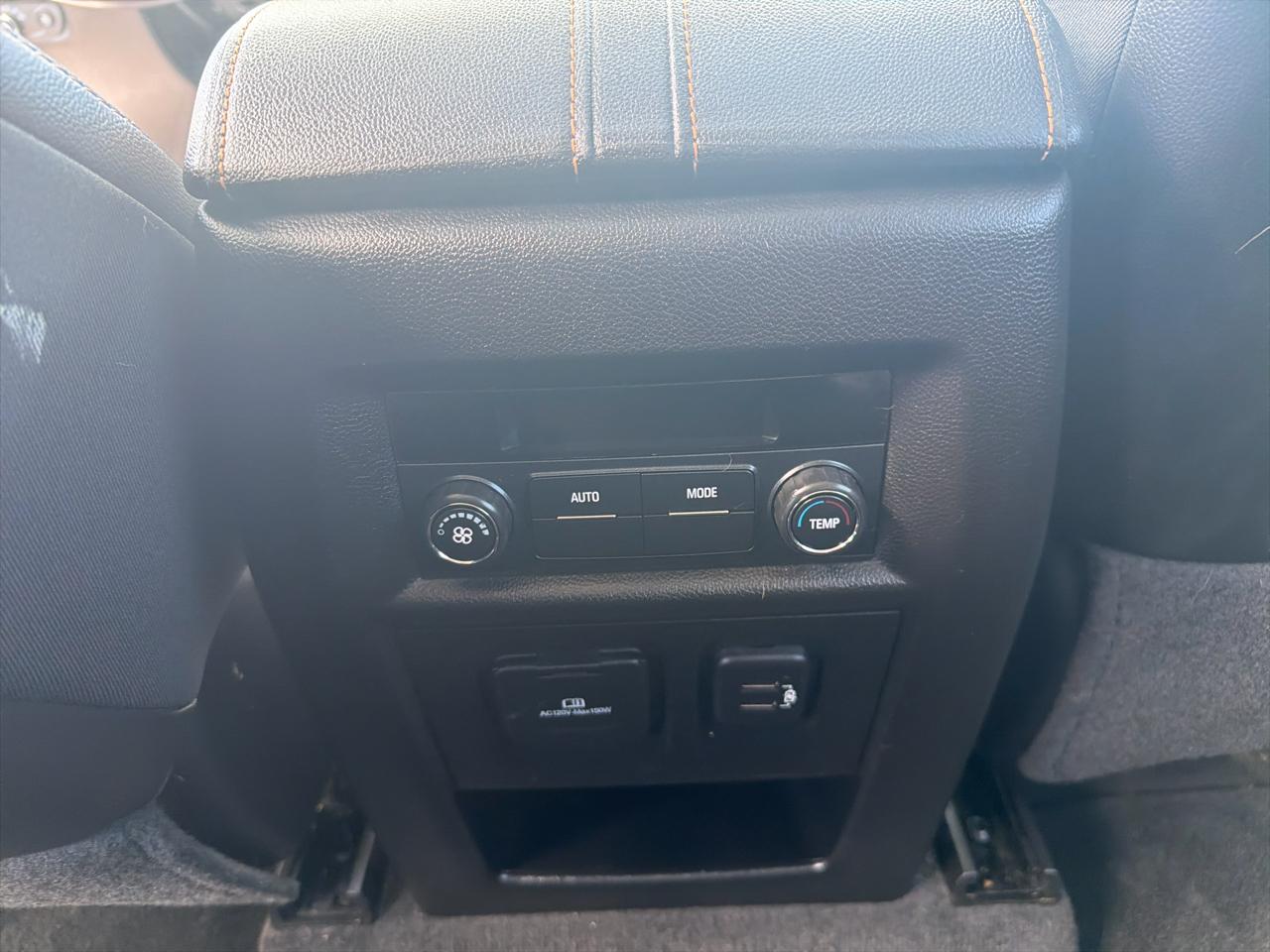 Chevrolet Traverse AWD 4dr LT Leather w/3LT 2019