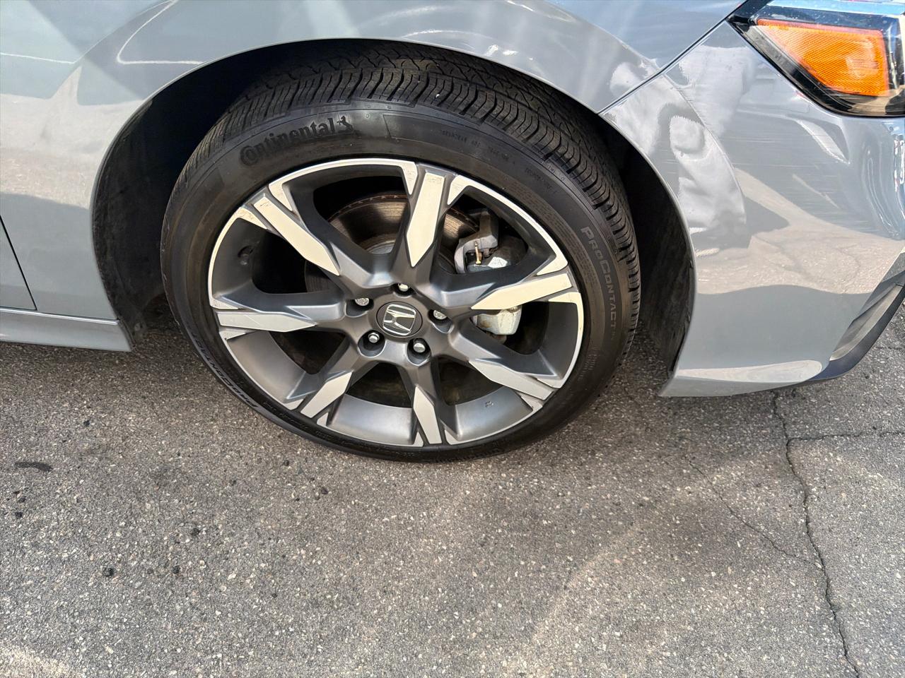 Honda Civic Sedan Hybrid  2025