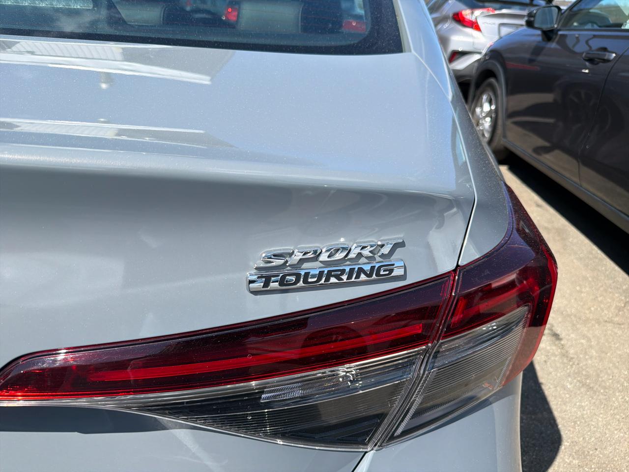 Honda Civic Sedan Hybrid  2025