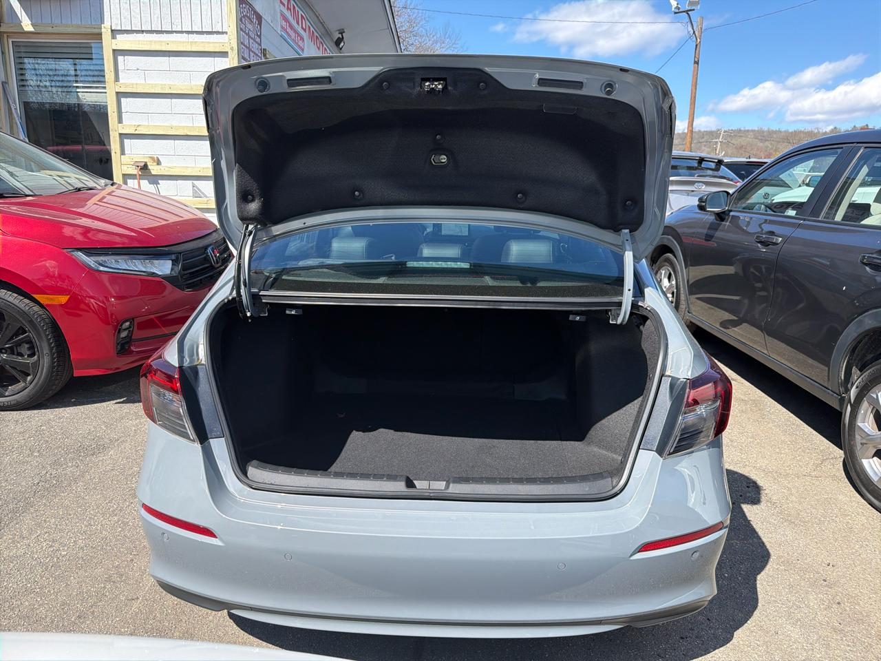 Honda Civic Sedan Hybrid  2025