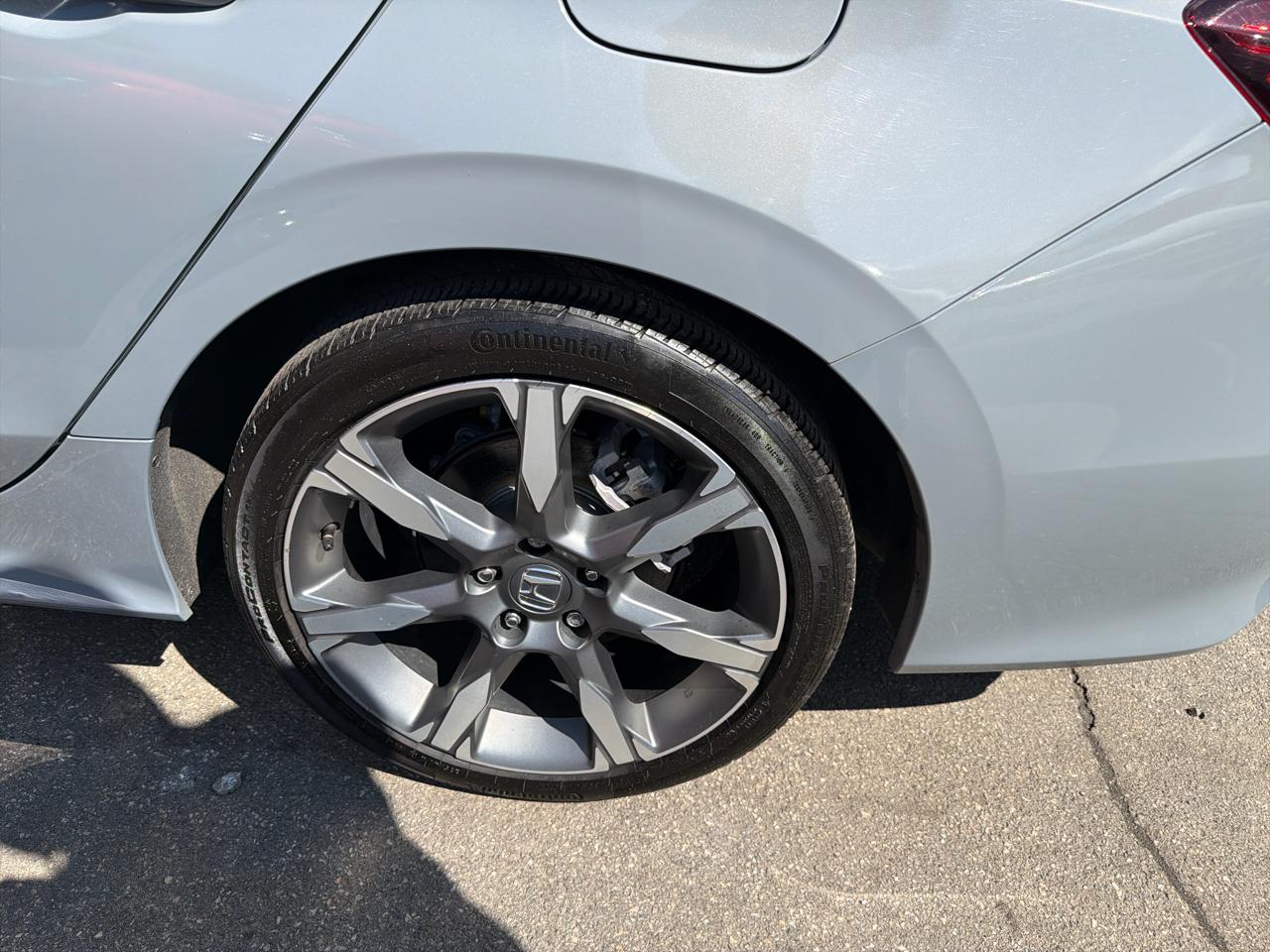 Honda Civic Sedan Hybrid  2025