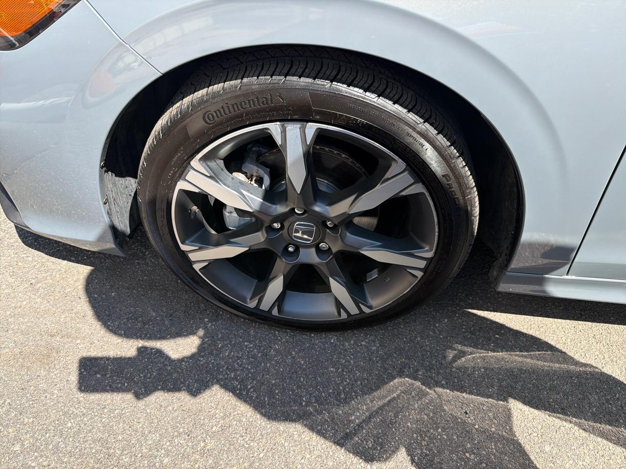 Honda Civic Sedan Hybrid  2025