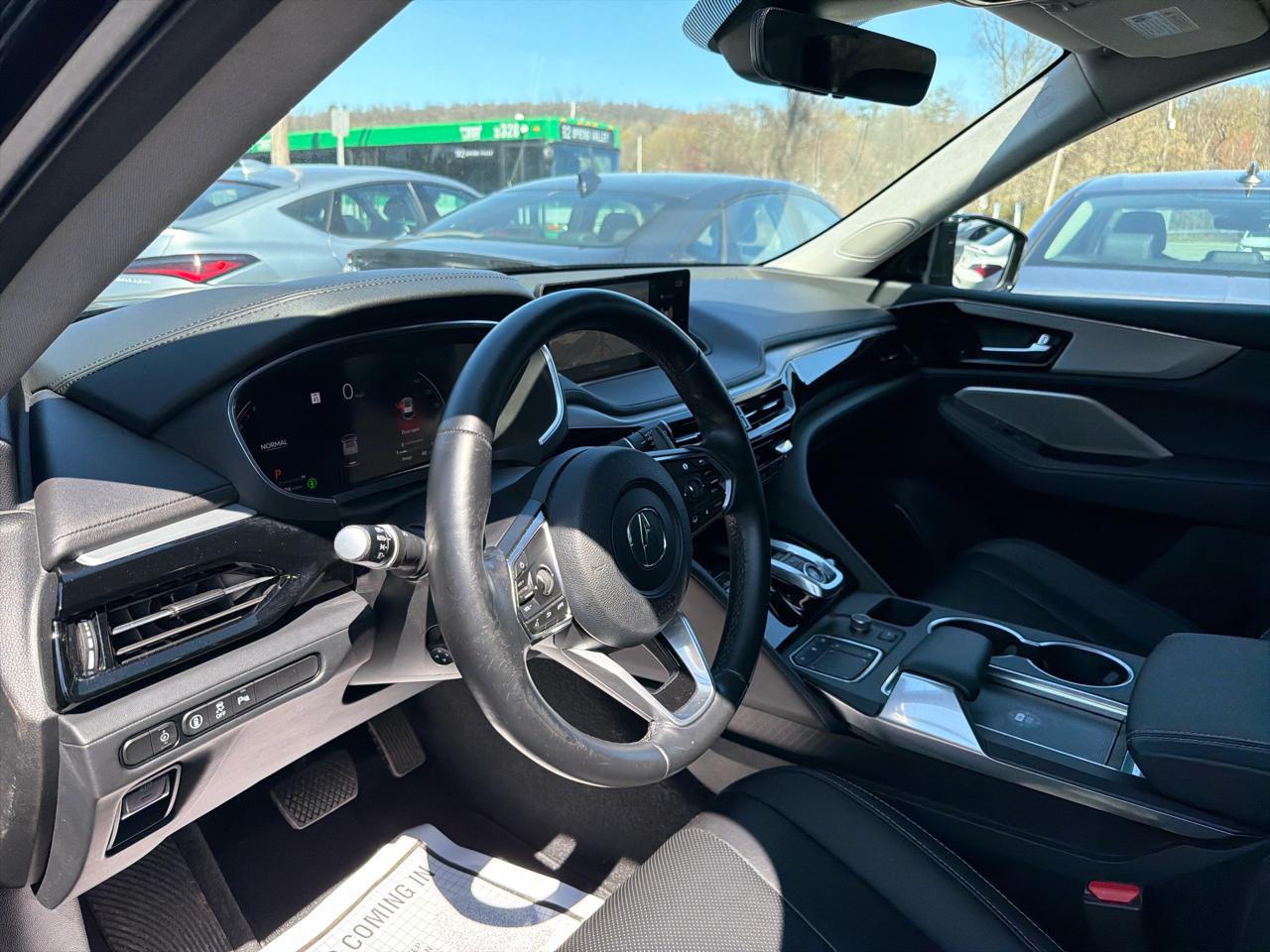 Acura MDX SH-AWD w/Technology Package 2023