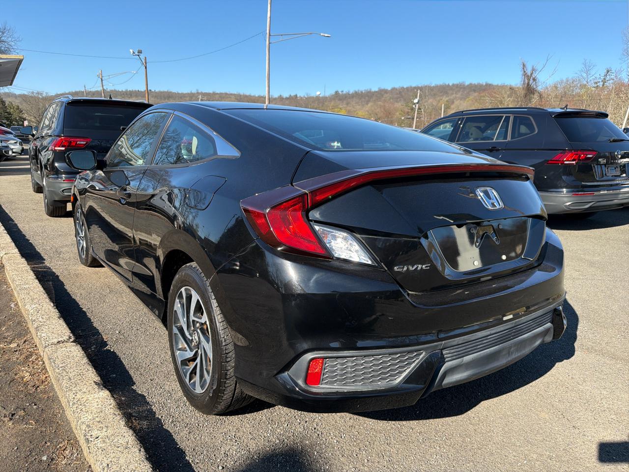 Honda Civic Coupe LX CVT 2018