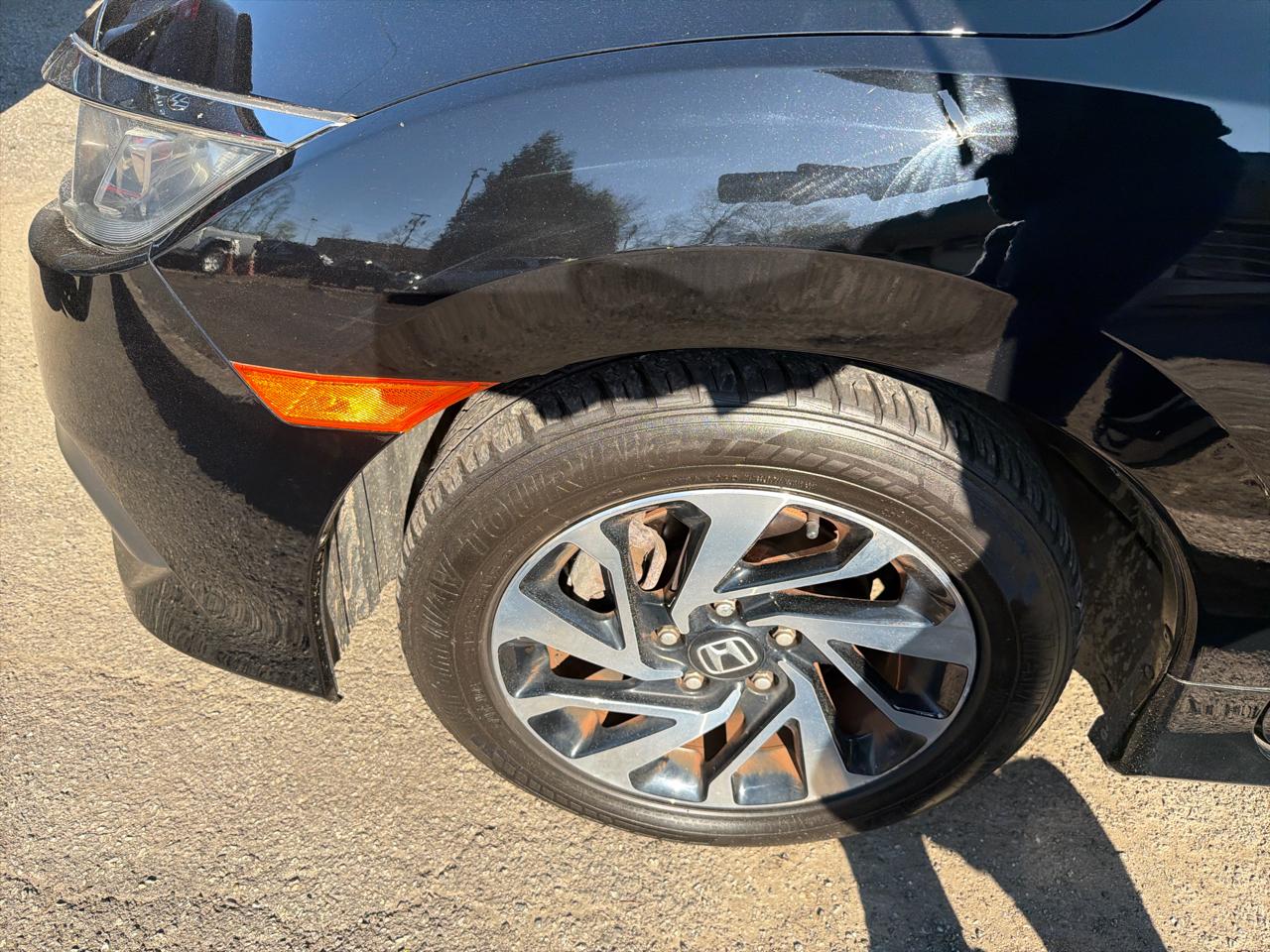 Honda Civic Coupe LX CVT 2018