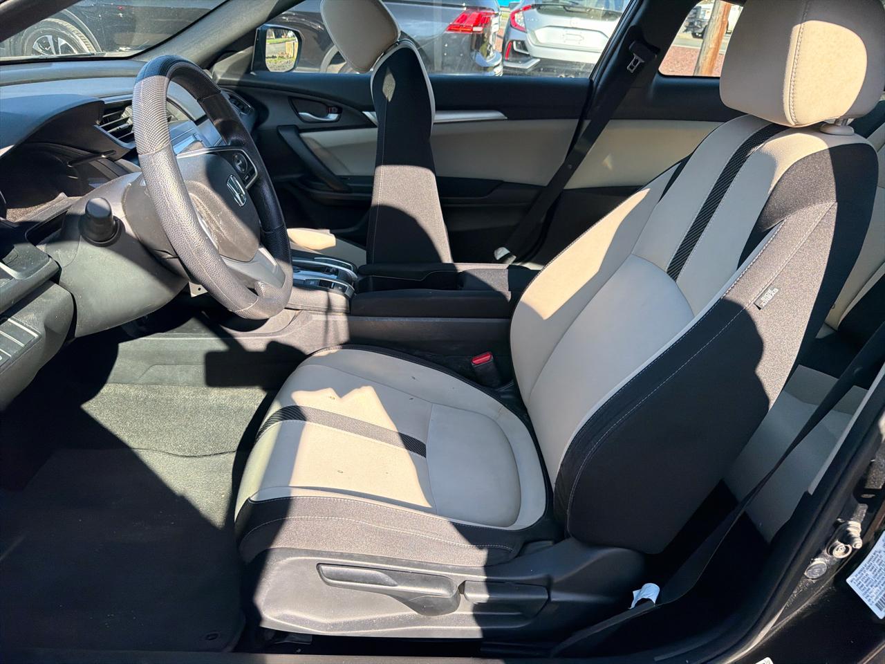 Honda Civic Coupe LX CVT 2018