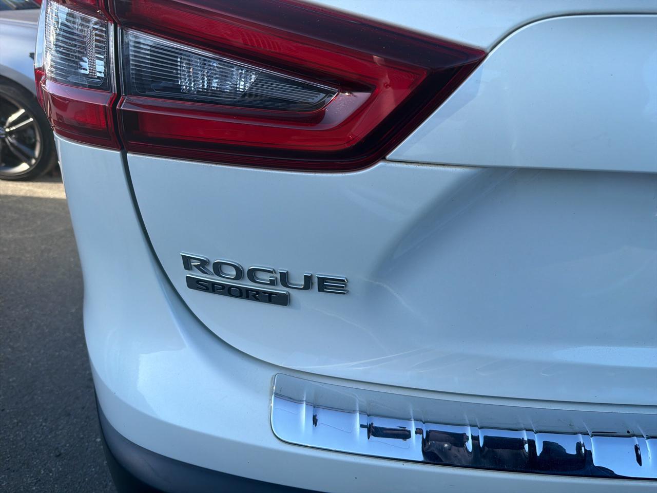 Nissan Rogue Sport AWD SV 2020