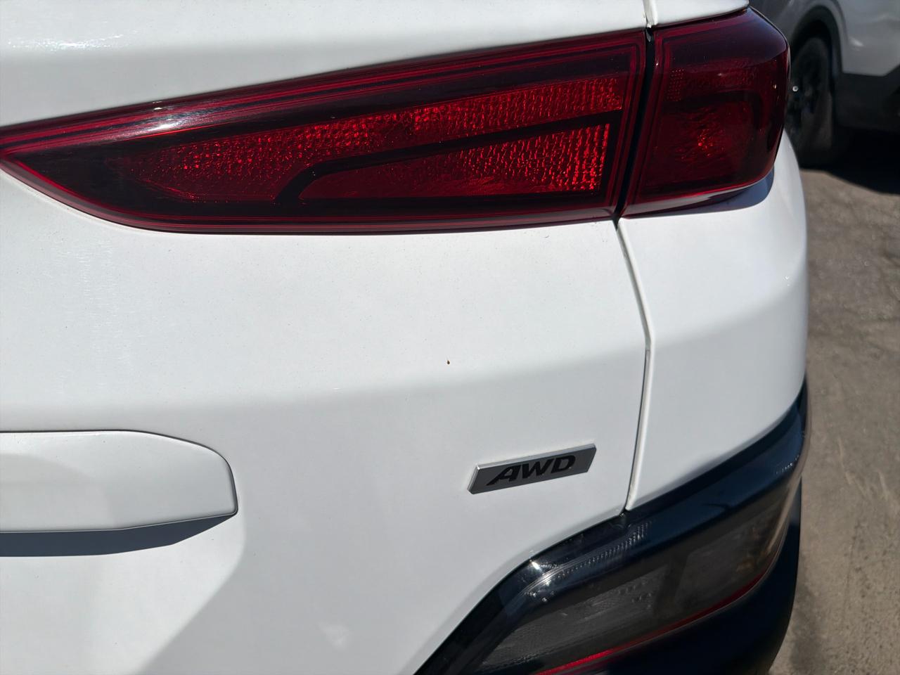 Hyundai Kona SEL Auto AWD 2023