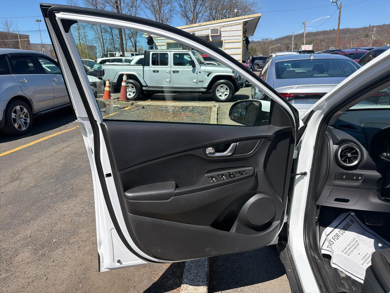 Hyundai Kona SEL Auto AWD 2023