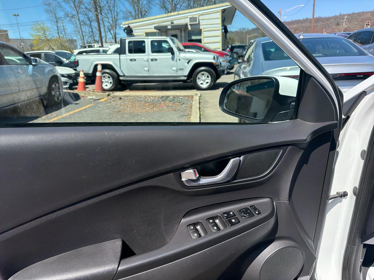 Hyundai Kona SEL Auto AWD 2023