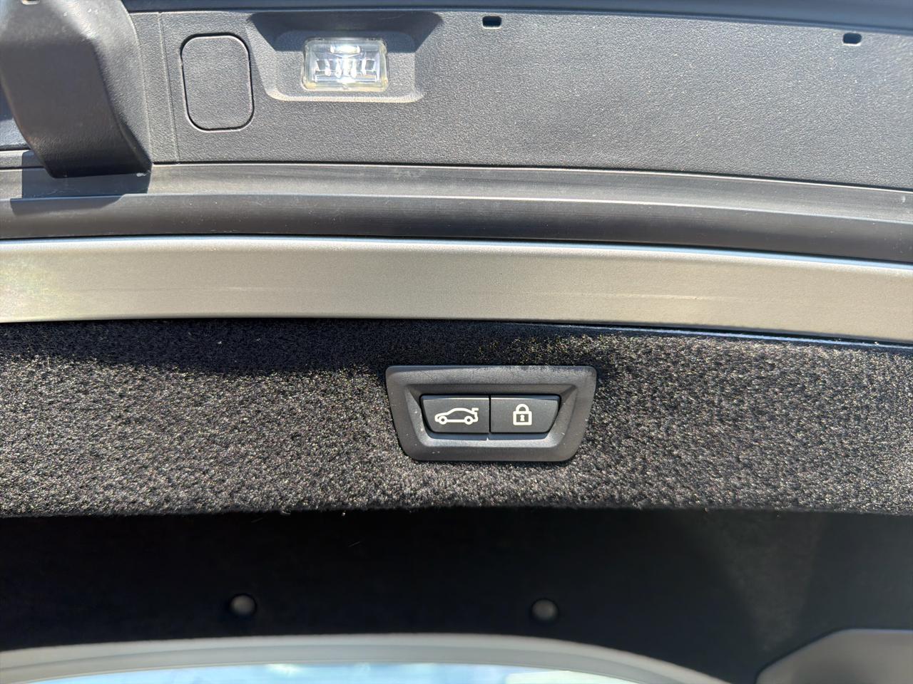 BMW 8 Series M850i xDrive Coupe 2020