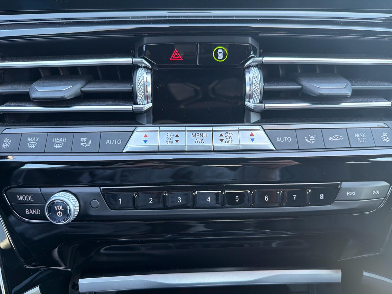 BMW 8 Series M850i xDrive Coupe 2020