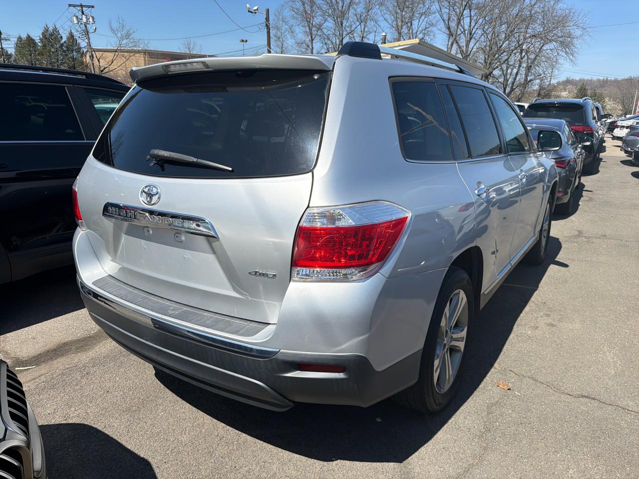 Toyota Highlander 4WD 4dr V6 Limited (Natl) 2012