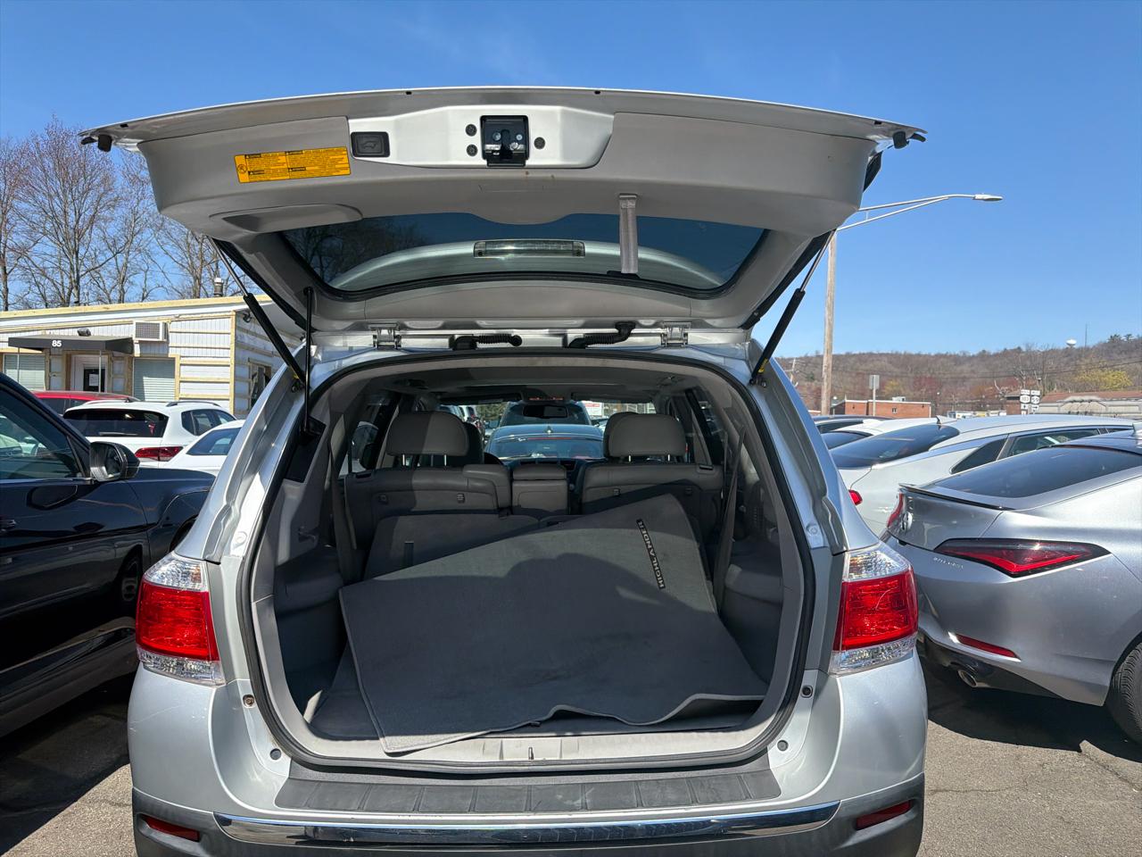 Toyota Highlander 4WD 4dr V6 Limited (Natl) 2012