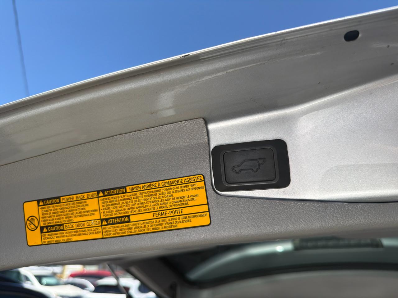 Toyota Highlander 4WD 4dr V6 Limited (Natl) 2012