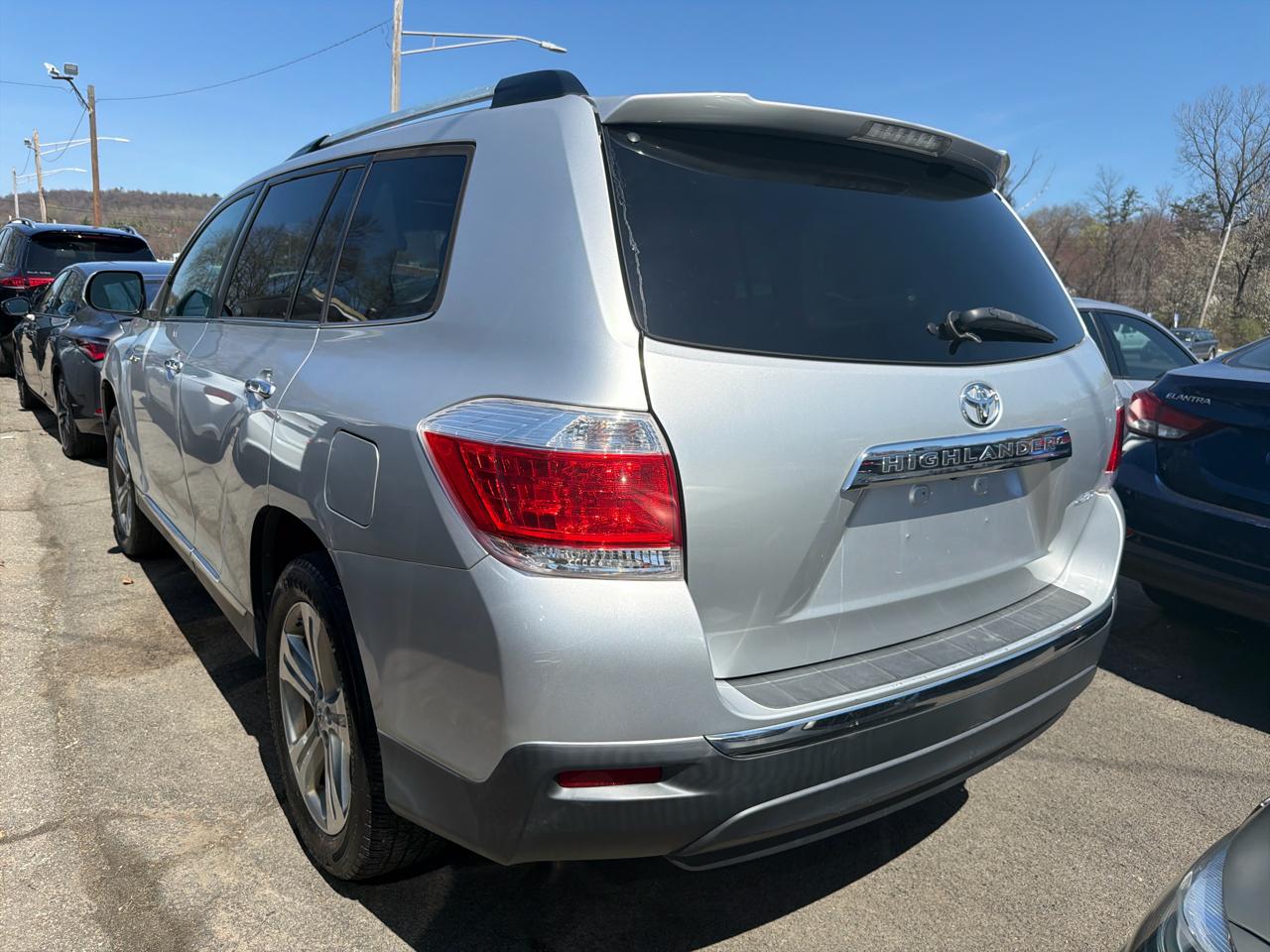 Toyota Highlander 4WD 4dr V6 Limited (Natl) 2012