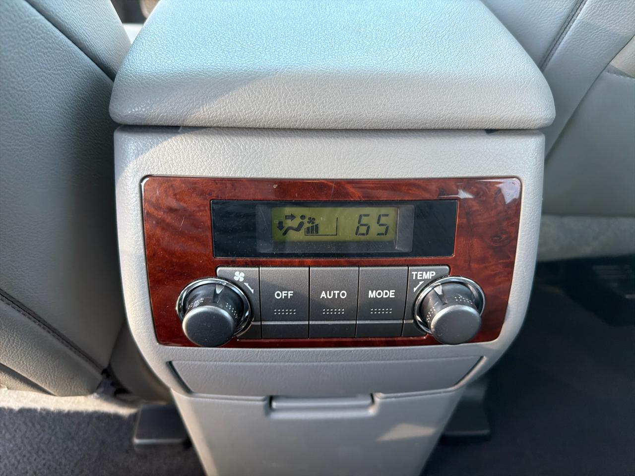 Toyota Highlander 4WD 4dr V6 Limited (Natl) 2012