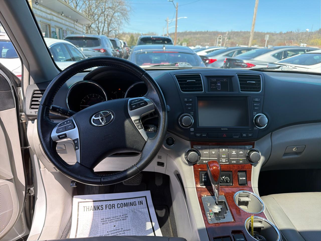 Toyota Highlander 4WD 4dr V6 Limited (Natl) 2012