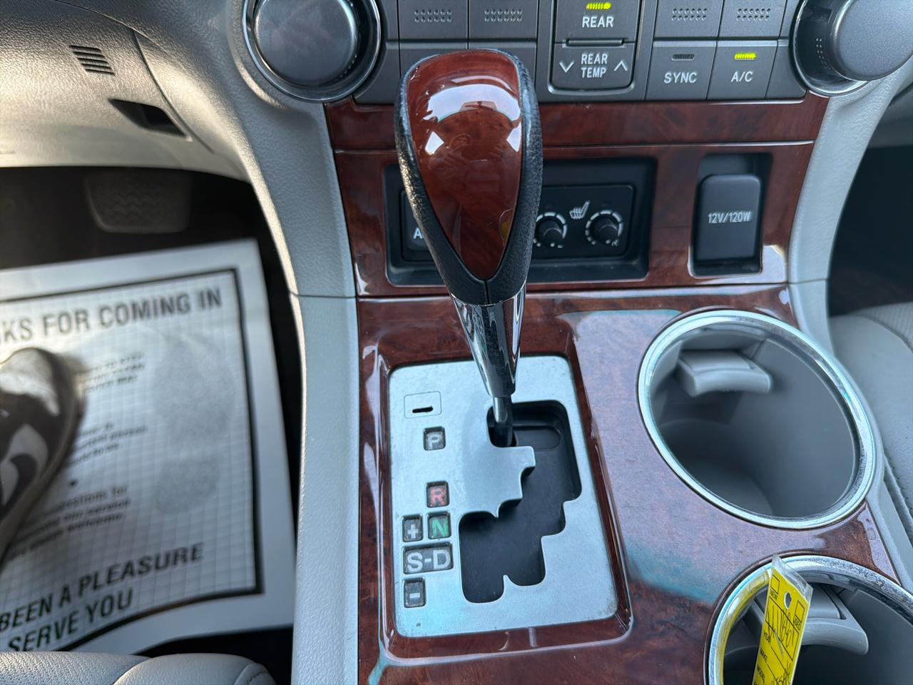 Toyota Highlander 4WD 4dr V6 Limited (Natl) 2012