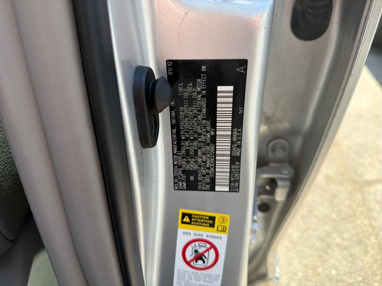 Toyota Highlander 4WD 4dr V6 Limited (Natl) 2012