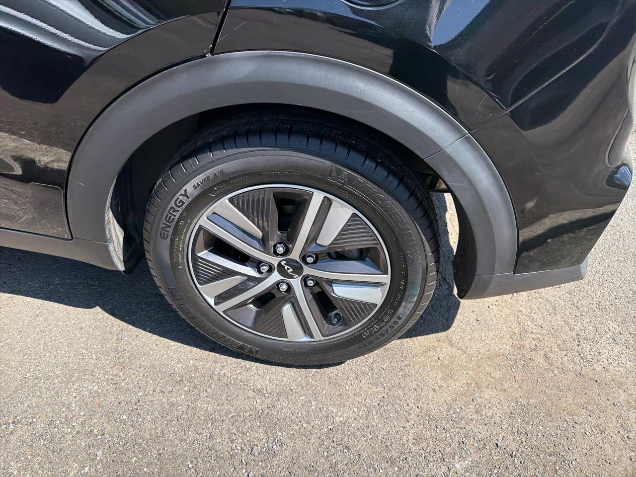 Kia Niro LXS FWD 2022