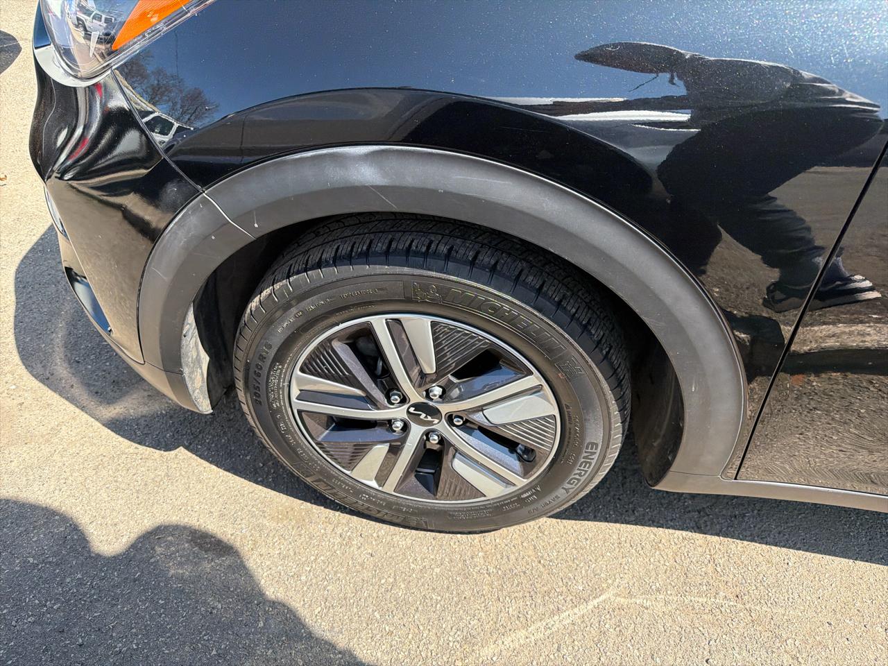 Kia Niro LXS FWD 2022