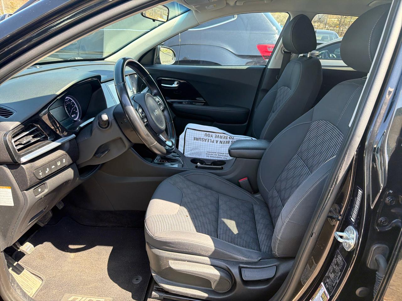 Kia Niro LXS FWD 2022