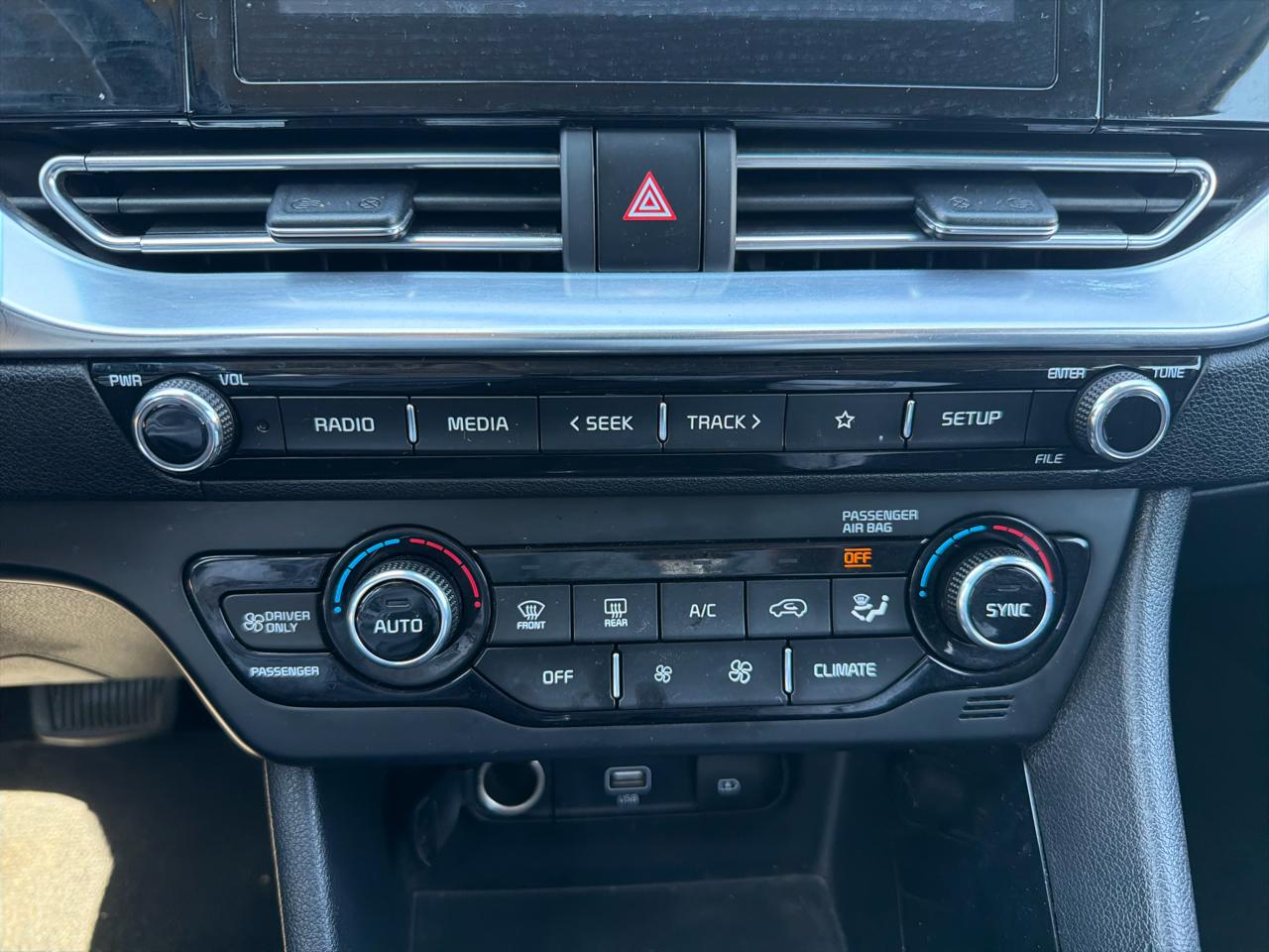 Kia Niro LXS FWD 2022