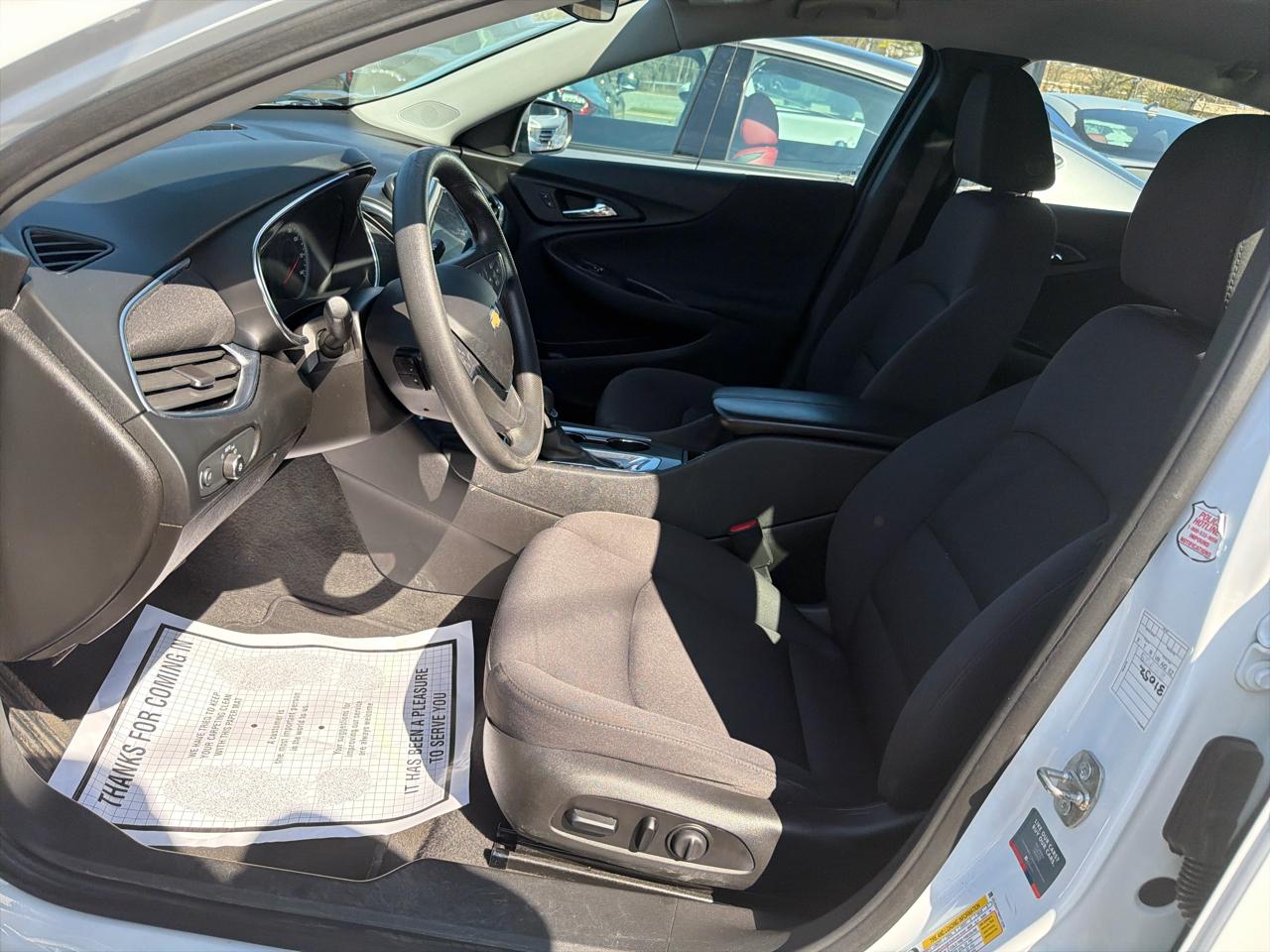 Chevrolet Malibu 4dr Sdn LT 2021