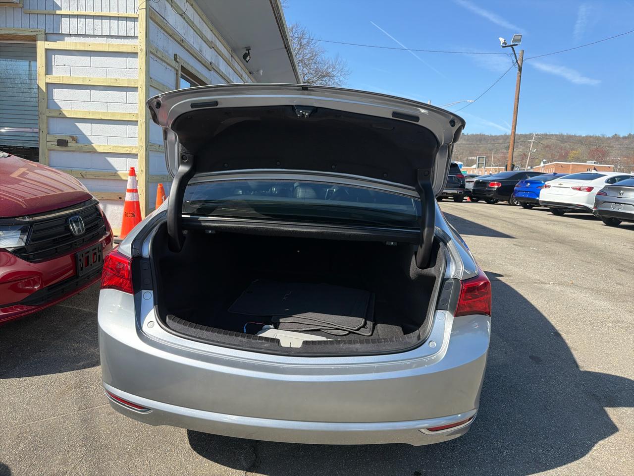 Acura TLX 2.4L FWD 2018