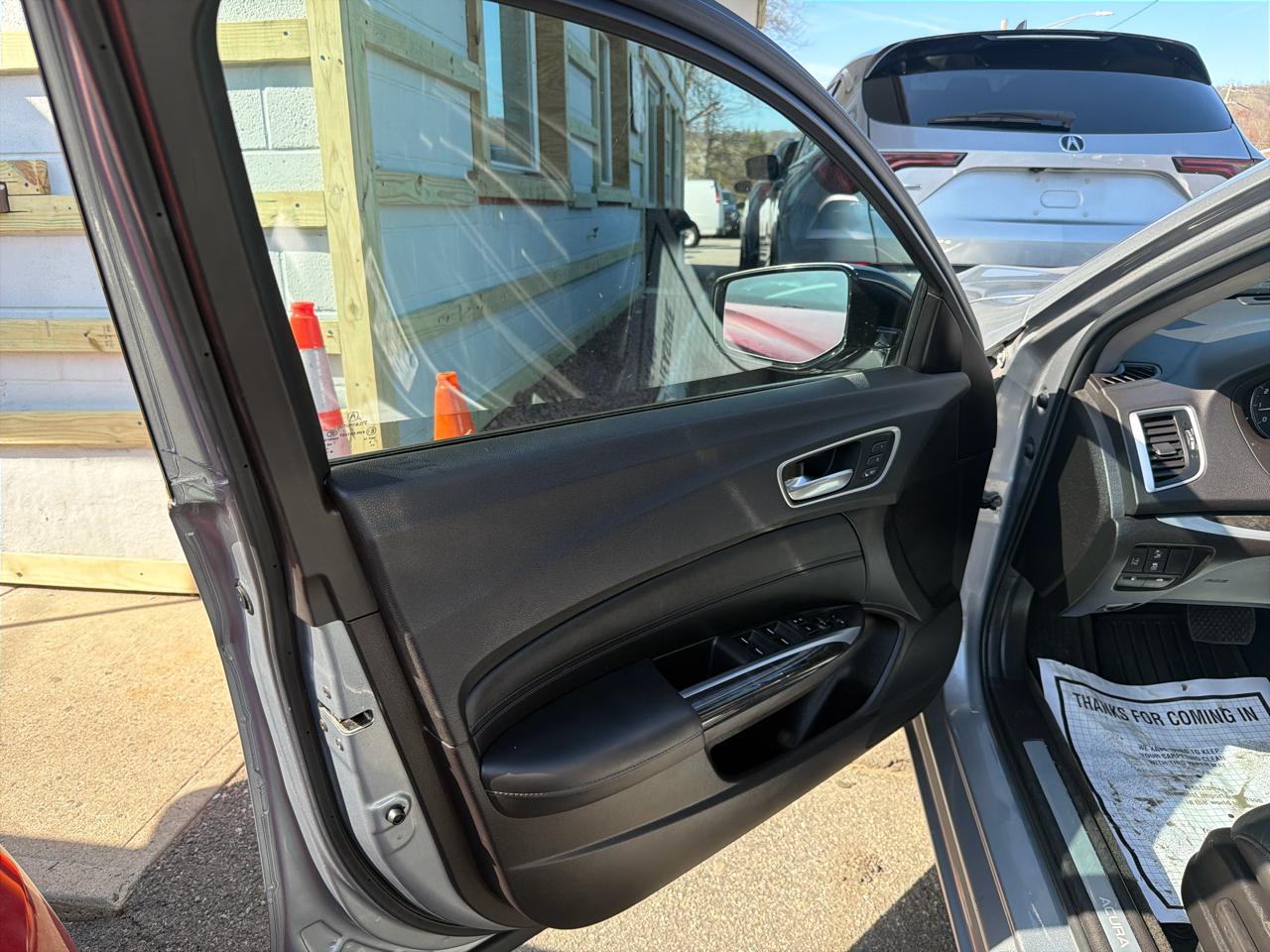 Acura TLX 2.4L FWD 2018