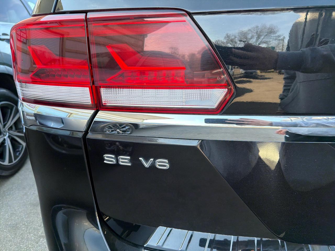 Volkswagen Atlas 3.6L V6 SE w/Technology 4MOTION 2023