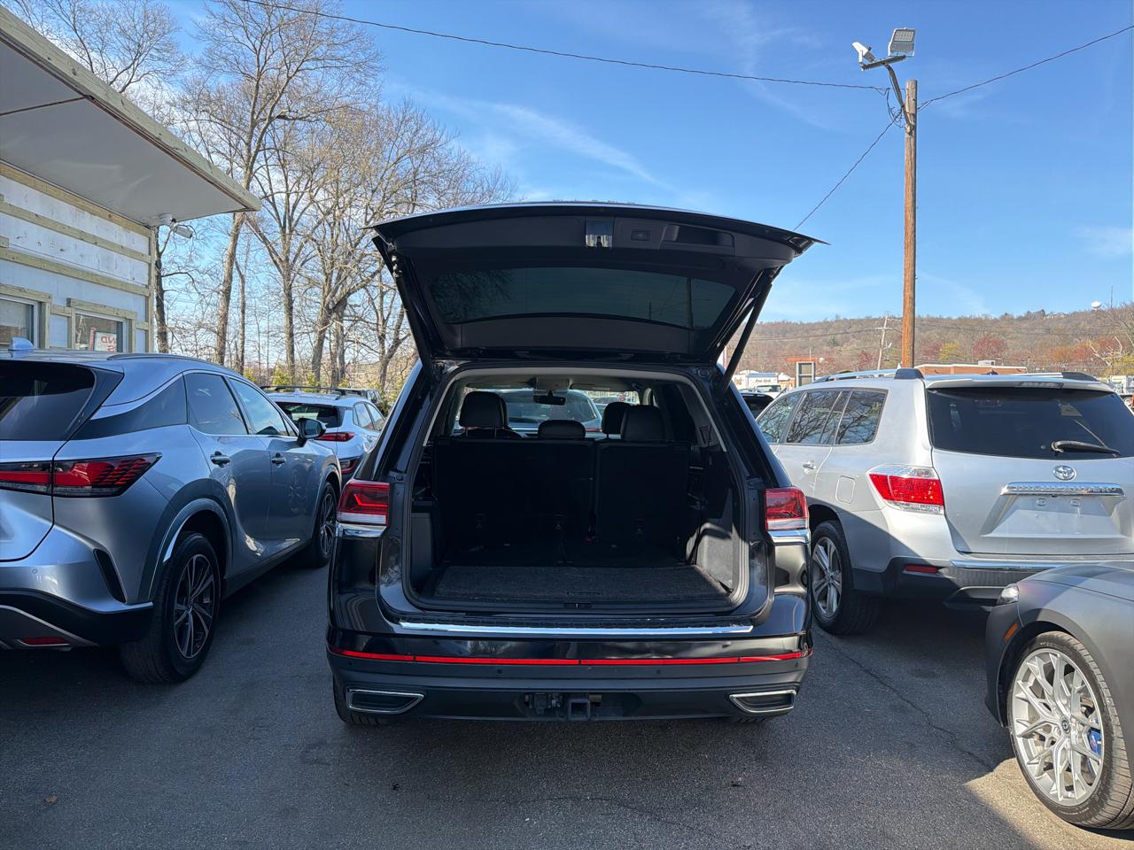 Volkswagen Atlas 3.6L V6 SE w/Technology 4MOTION 2023