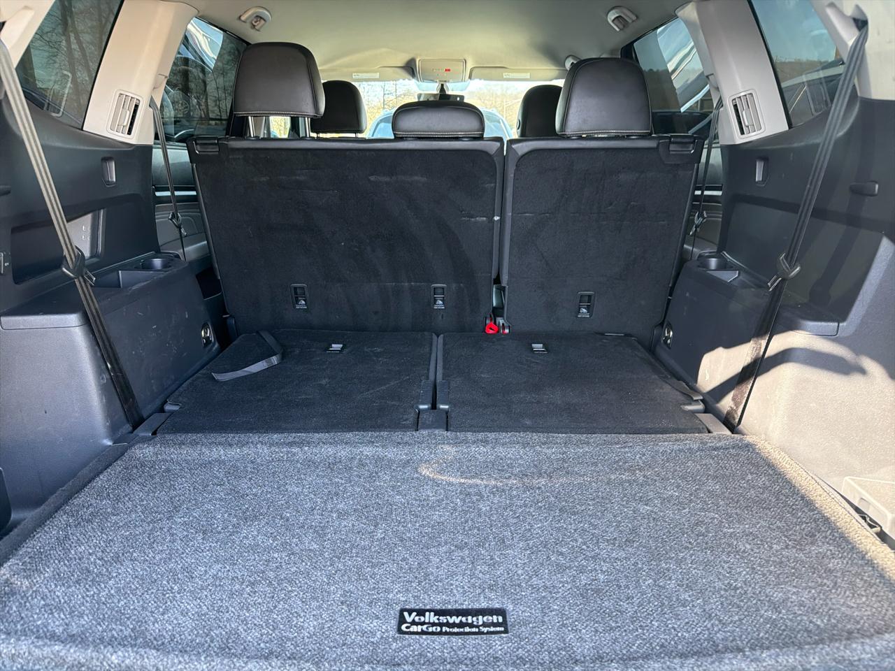 Volkswagen Atlas 3.6L V6 SE w/Technology 4MOTION 2023