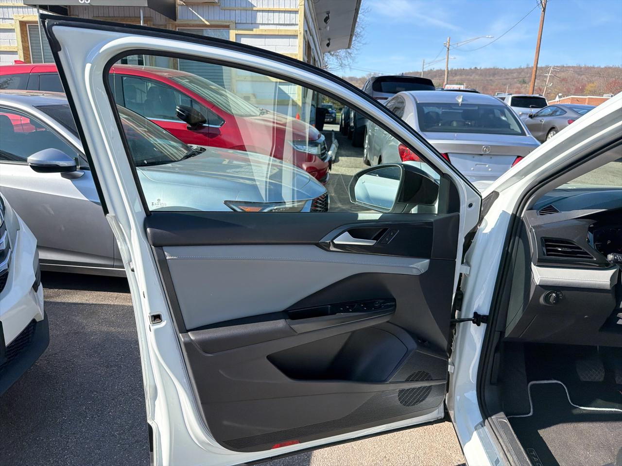 Volkswagen Taos SEL 4MOTION *Ltd Avail* 2023