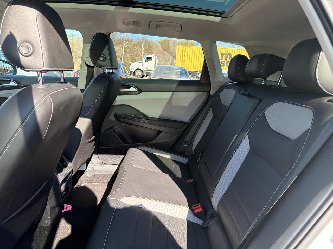 Volkswagen Taos SEL 4MOTION *Ltd Avail* 2023