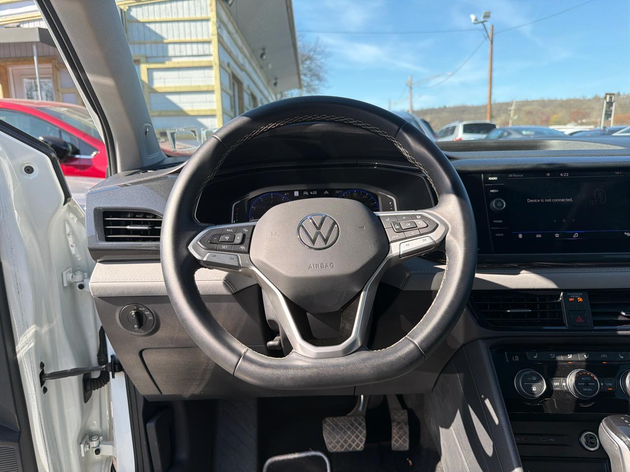 Volkswagen Taos SEL 4MOTION *Ltd Avail* 2023