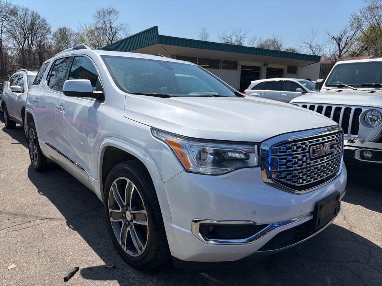 GMC Acadia AWD 4dr Denali 2017