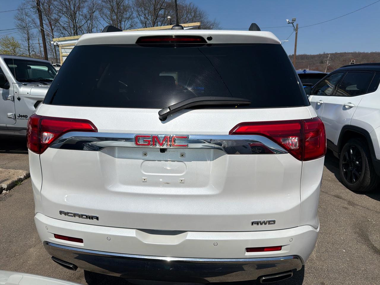 GMC Acadia AWD 4dr Denali 2017