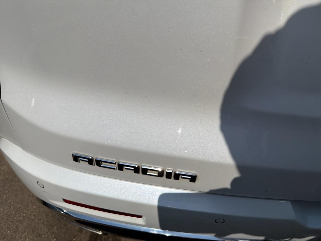 GMC Acadia AWD 4dr Denali 2017