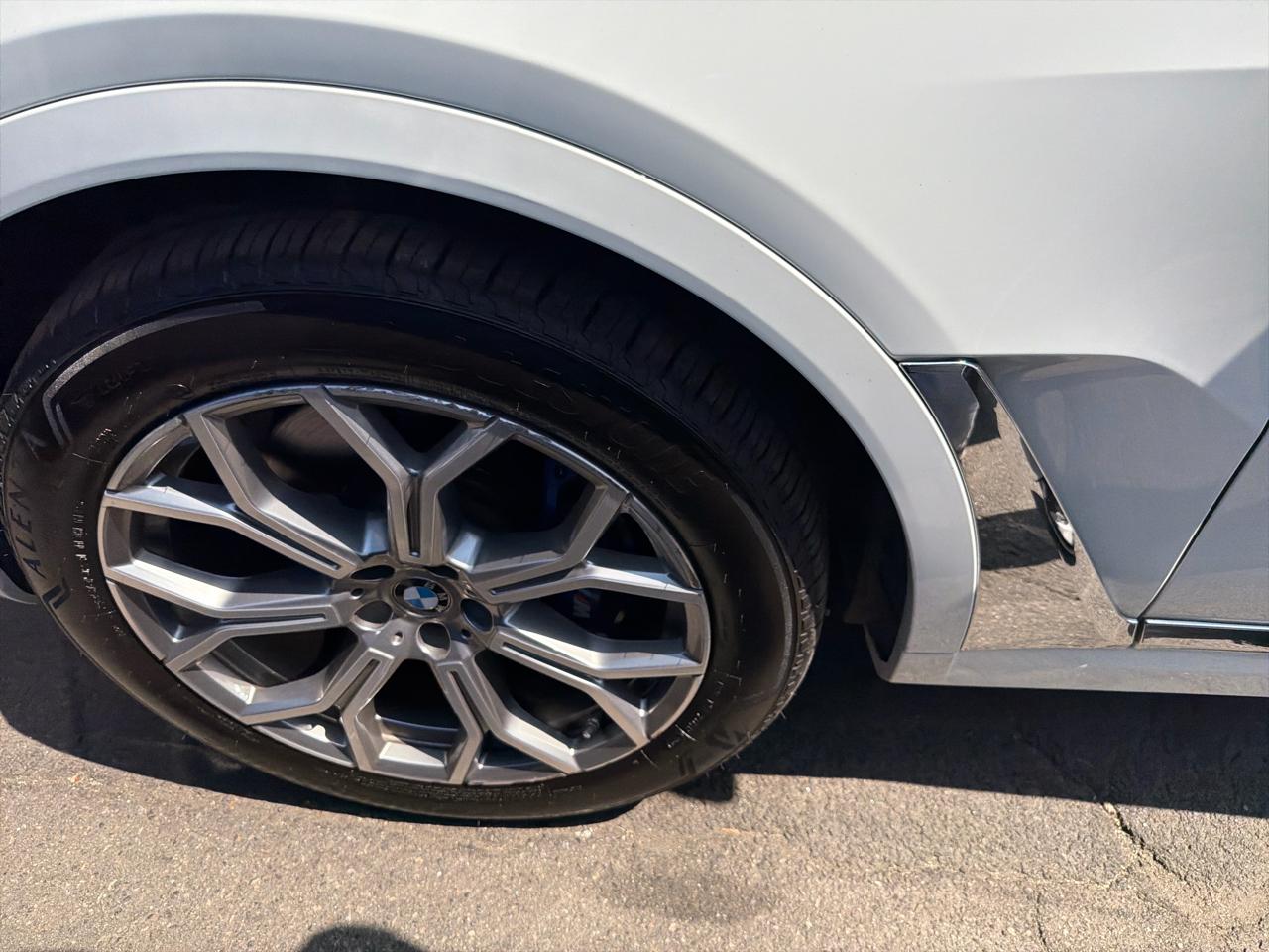 BMW X7 xDrive40i Sports Activity Vehicle 2020