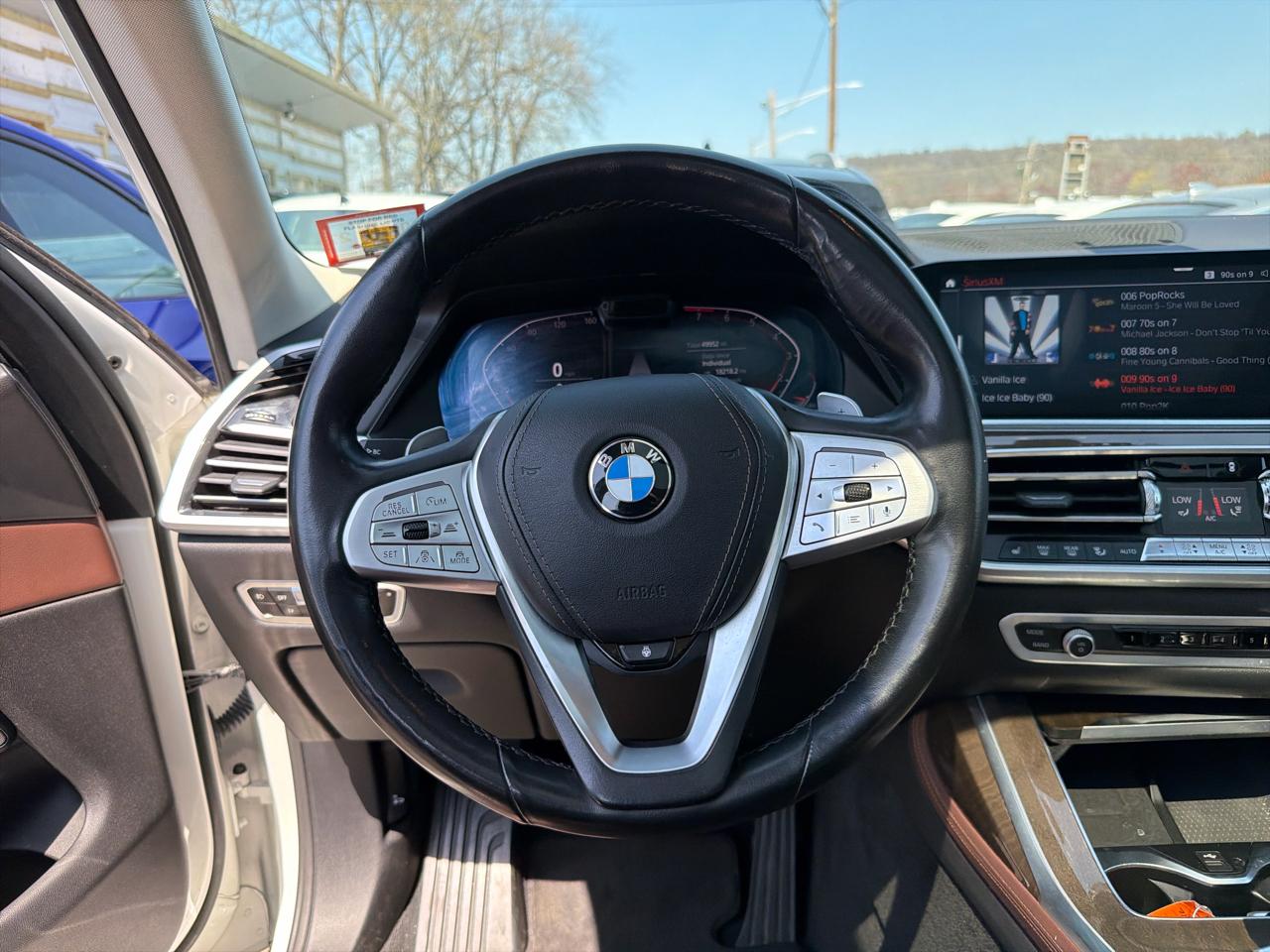 BMW X7 xDrive40i Sports Activity Vehicle 2020