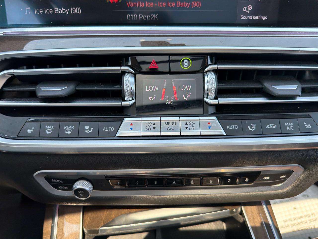 BMW X7 xDrive40i Sports Activity Vehicle 2020