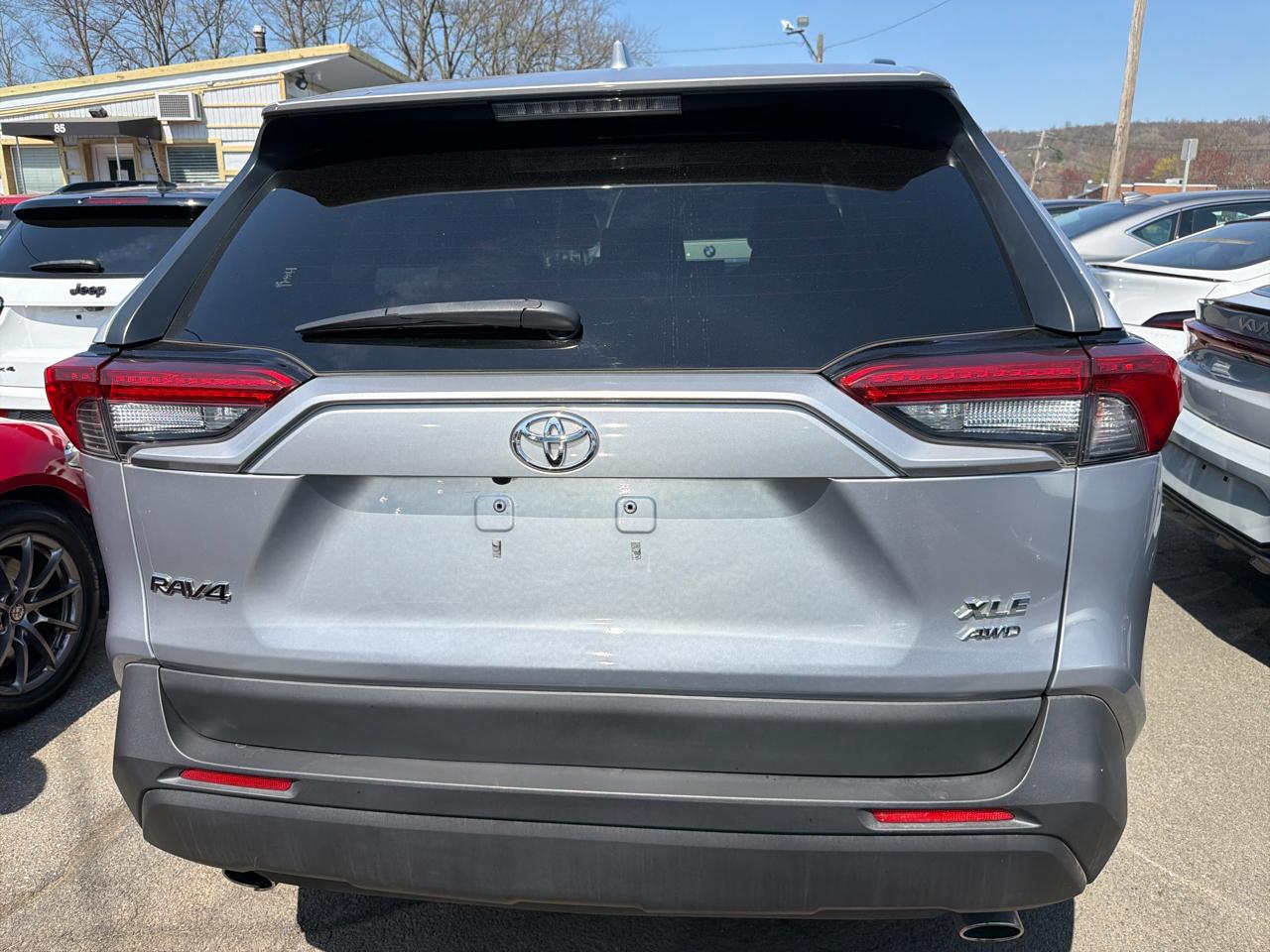Toyota RAV4 XLE Premium AWD (Natl) 2019