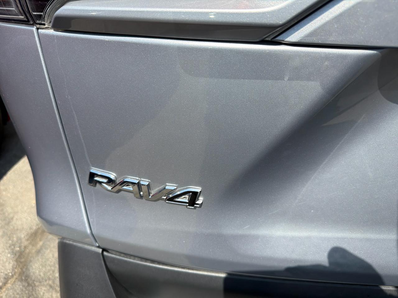 Toyota RAV4 XLE Premium AWD (Natl) 2019