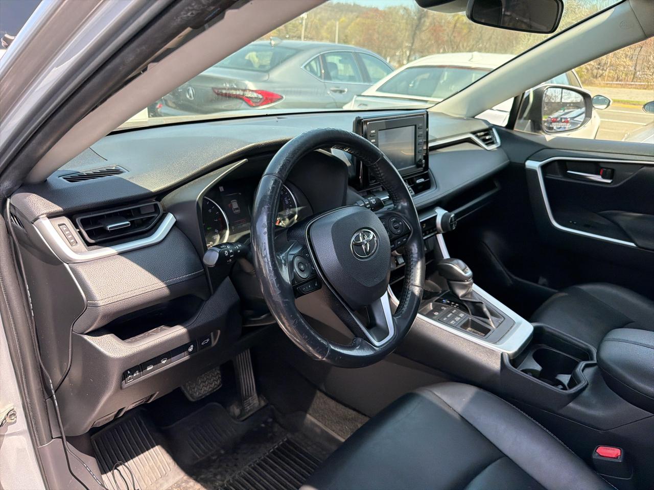 Toyota RAV4 XLE Premium AWD (Natl) 2019