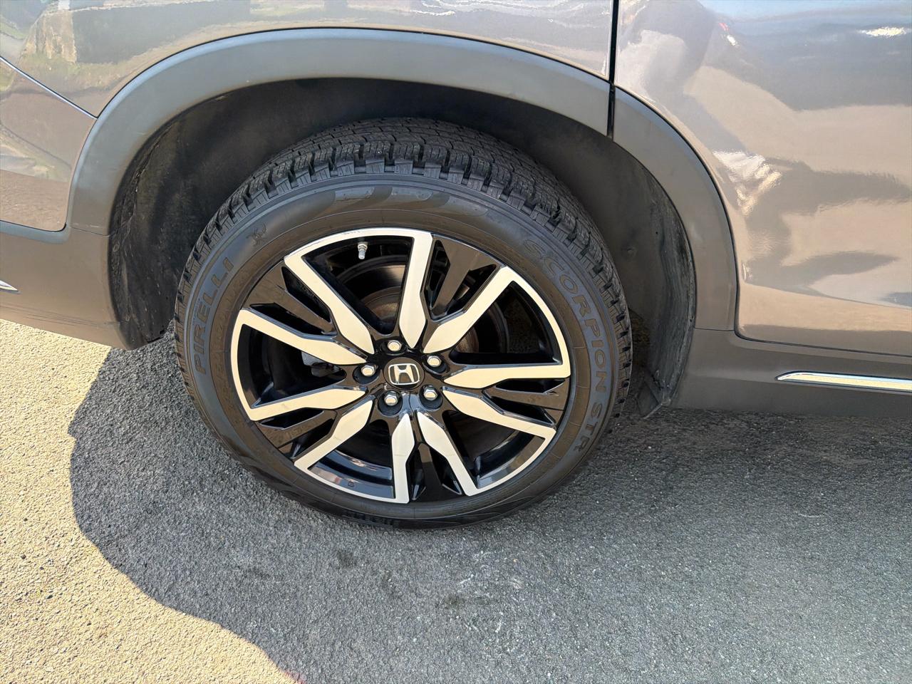 Honda Pilot Touring 7-Passenger AWD 2021