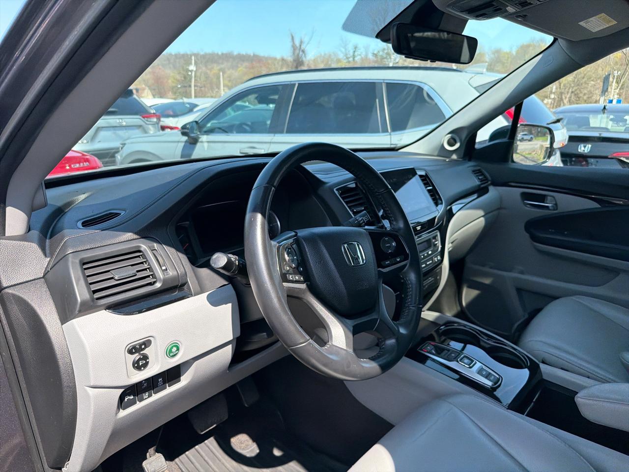 Honda Pilot Touring 7-Passenger AWD 2021